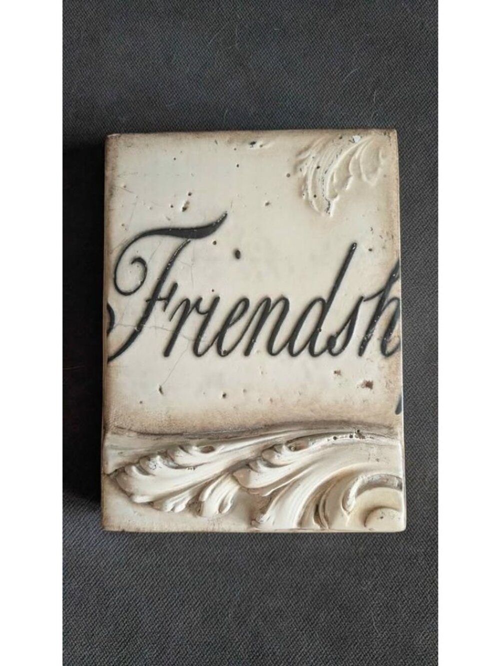 Sid Dickens "friendship" memory block. Vintage Decorative Plaque T251